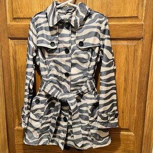 Jones New York Zebra Print Button Up Trench Coat - Size Medium